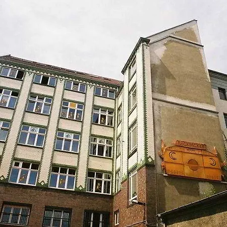 Mitte's Backpacker Hotel Berlin